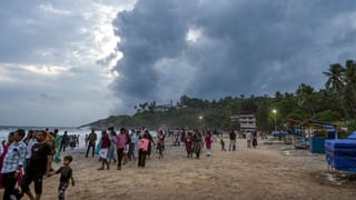 കോഴിക്കോട് യുവാവ് കാറിനുള്ളിൽ മരിച്ച നിലയിൽ