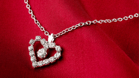 സ്വർണമല്ല, 2026ൽ തിളങ്ങുന്നത് വെള്ളി; പ്രവചനം ഇങ്ങനെ....