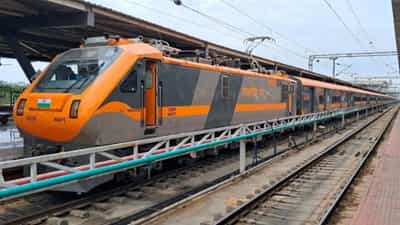 Bengaluru-Tamil Nadu Train: ബെംഗളൂരുവില് നിന്ന് തമിഴ്നാട്ടിലേക്ക് വീണ്ടും ട്രെയിന്; കോഴിക്കോട് വഴിയാണോ യാത്ര? Bengaluru-Tamil Nadu Train: ബെംഗളൂരുവില് നിന്ന് തമിഴ്നാട്ടിലേക്ക് വീണ്ടും ട്രെയിന്; കോഴിക്കോട് വഴിയാണോ യാത്ര?