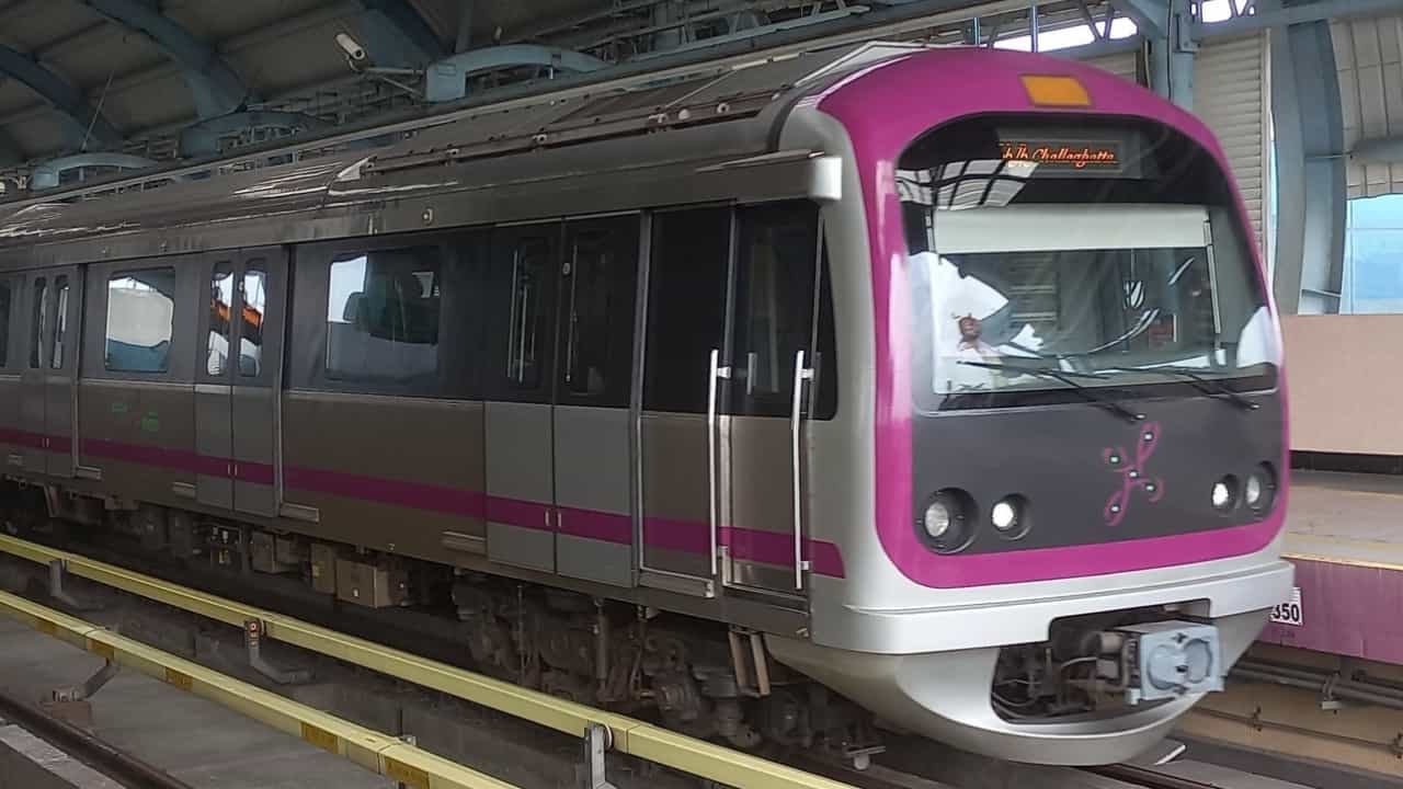 Bengaluru Metro: ബെംഗളൂരു മെട്രോയിൽ സൗജന്യ പാർക്കിങ്; സൗകര്യമൊരുക്കുക 9 സ്റ്റേഷനുകളിൽ Bengaluru Metro: ബെംഗളൂരു മെട്രോയിൽ സൗജന്യ പാർക്കിങ്; സൗകര്യമൊരുക്കുക 9 സ്റ്റേഷനുകളിൽ