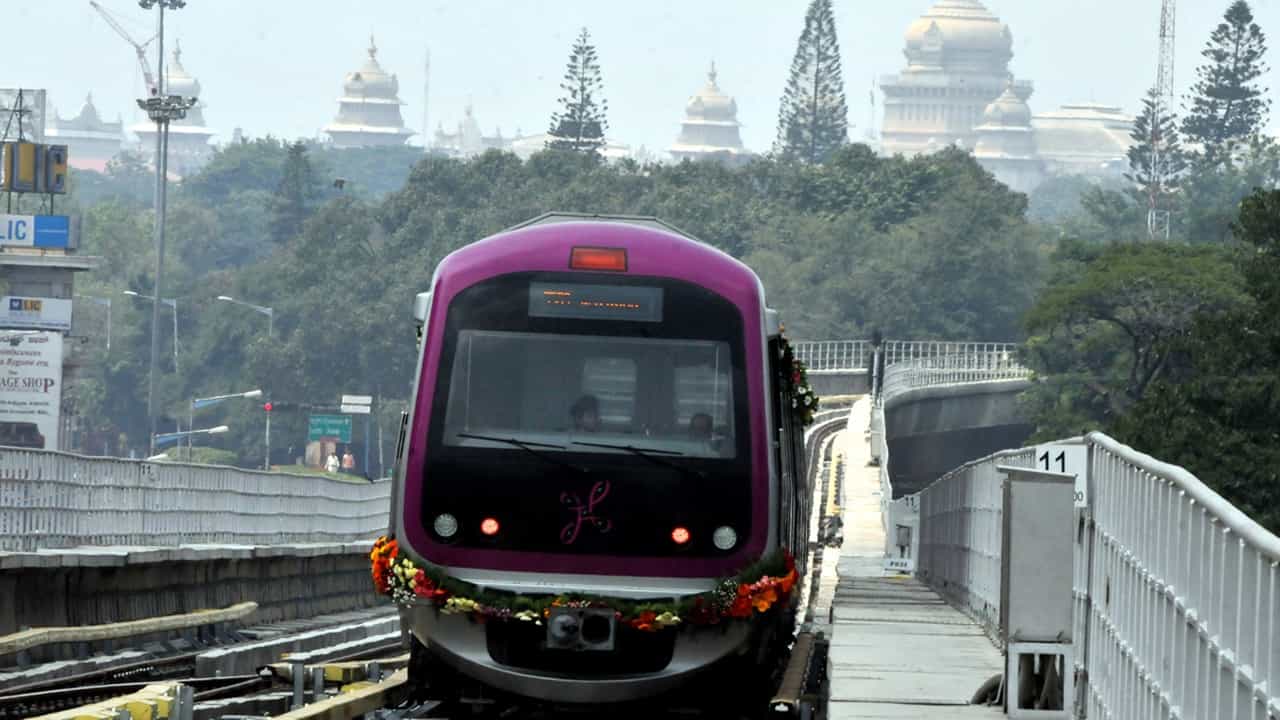 Bengaluru Metro: ബെംഗളൂരുവില്‍ മെട്രോ യാത്ര ഇനി കൂടുതല്‍ എളുപ്പം; കൗണ്ടറുകളില്‍ ക്യൂ നില്‍ക്കേണ്ട, രൂപയും ലാഭിക്കാം