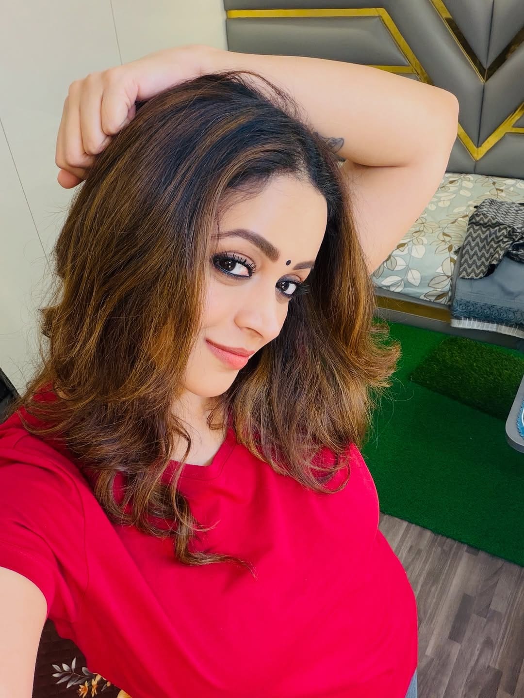 ഇന്റർവ്യൂവിന് വേണ്ടി ഇവിടേക്ക് വരുന്നതിന് മുമ്പ് അത് വ്യാജവാർത്തയാണെന്ന് സ്റ്റോറിയിട്ടിട്ടാണ് വന്നിരിക്കുന്നത്. അത് ഭയങ്കര കോമഡിയായിപ്പോയി എന്നും ഭാവന പറഞ്ഞു.