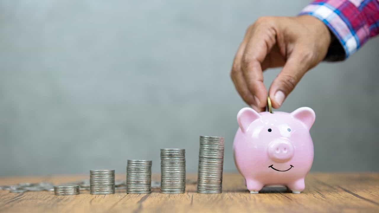 Fixed Deposit: എഫ്ഡിയില്‍ നിന്ന് ഉയര്‍ന്ന വരുമാനം വേണോ? ഒരു രഹസ്യം പറയാം, ആരോടും പറയേണ്ട