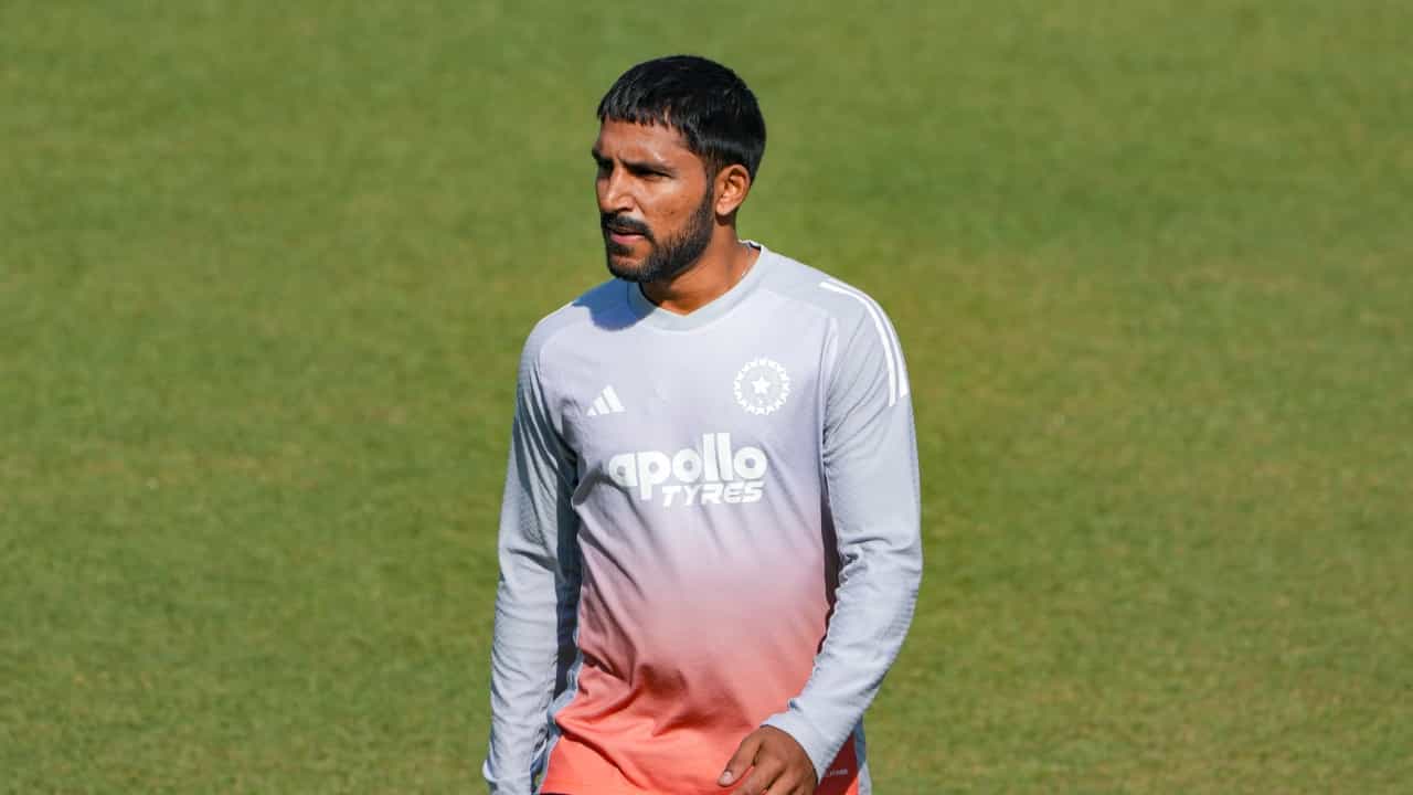 India vs New Zealand: ഋഷഭ് പന്തിന് പകരക്കാരനായി ഇഷാൻ കിഷൻ അല്ല; ധ്രുവ് ജുറേലിനെ ഏകദിന ടീമിലേക്ക് വിളിച്ച് ബിസിസിഐ