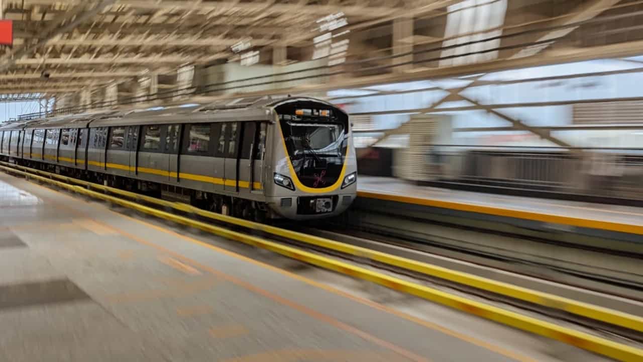 Bengaluru Metro: നമ്മ മെട്രോ ഓറഞ്ച് ലെയിനായി 25 കോടിയുടെ ഫ്ലൈഓവർ പൊളിയ്ക്കുന്നു; ടെൻഡറുകൾ ക്ഷണിച്ച് അധികൃതർ