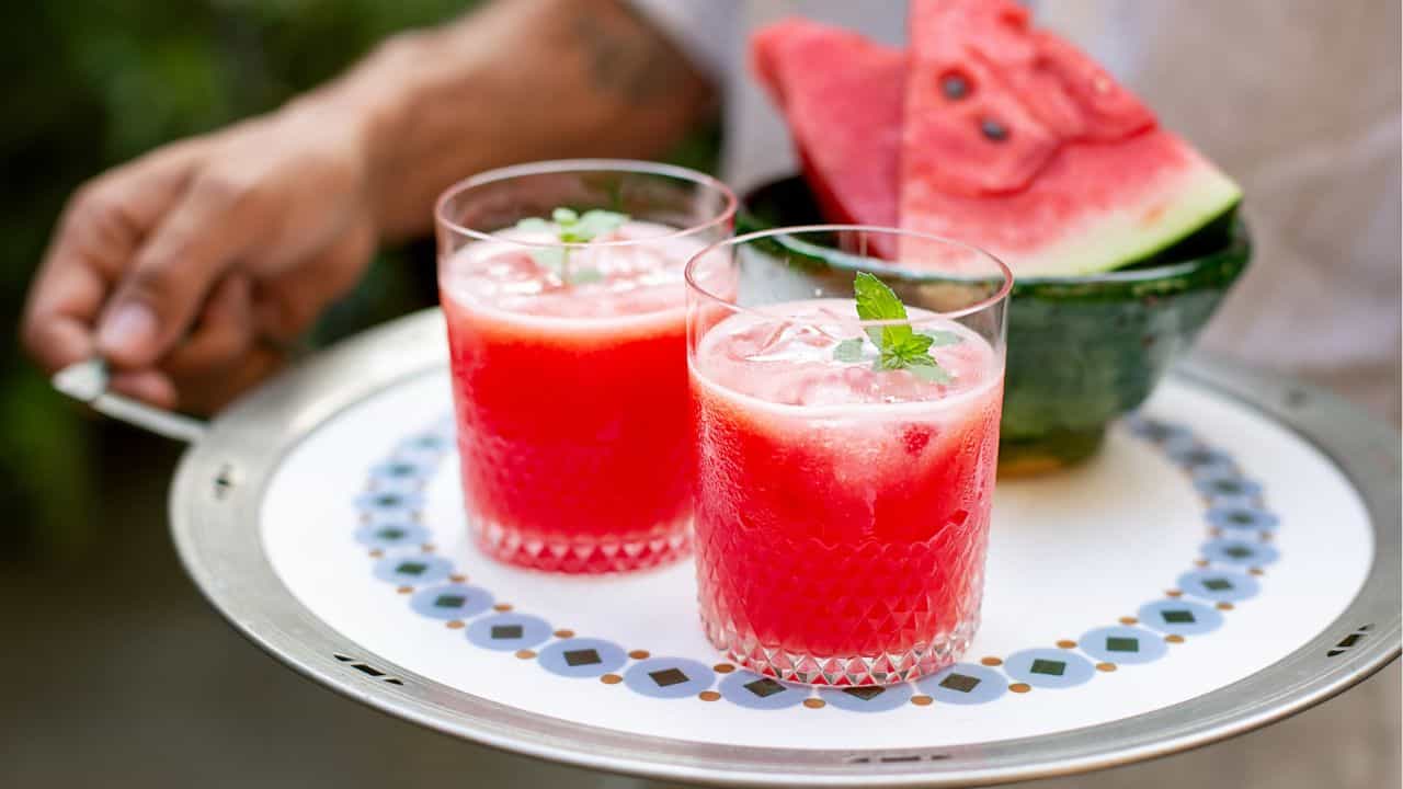 Fatty Liver: ഫാറ്റി ലിവർ അകറ്റാൻ ഫ്രൂട്ട് ജ്യൂസ് കുടിക്കാം? ഇത് കരളിനെ എങ്ങനെ ബാധിക്കുന്നു