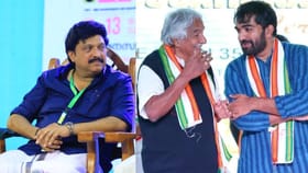 'ഉമ്മൻ ചാണ്ടി എന്നെ ചതിച്ചു, കുടുംബം തകർത്തു'; ഗണേഷ് കുമാർ