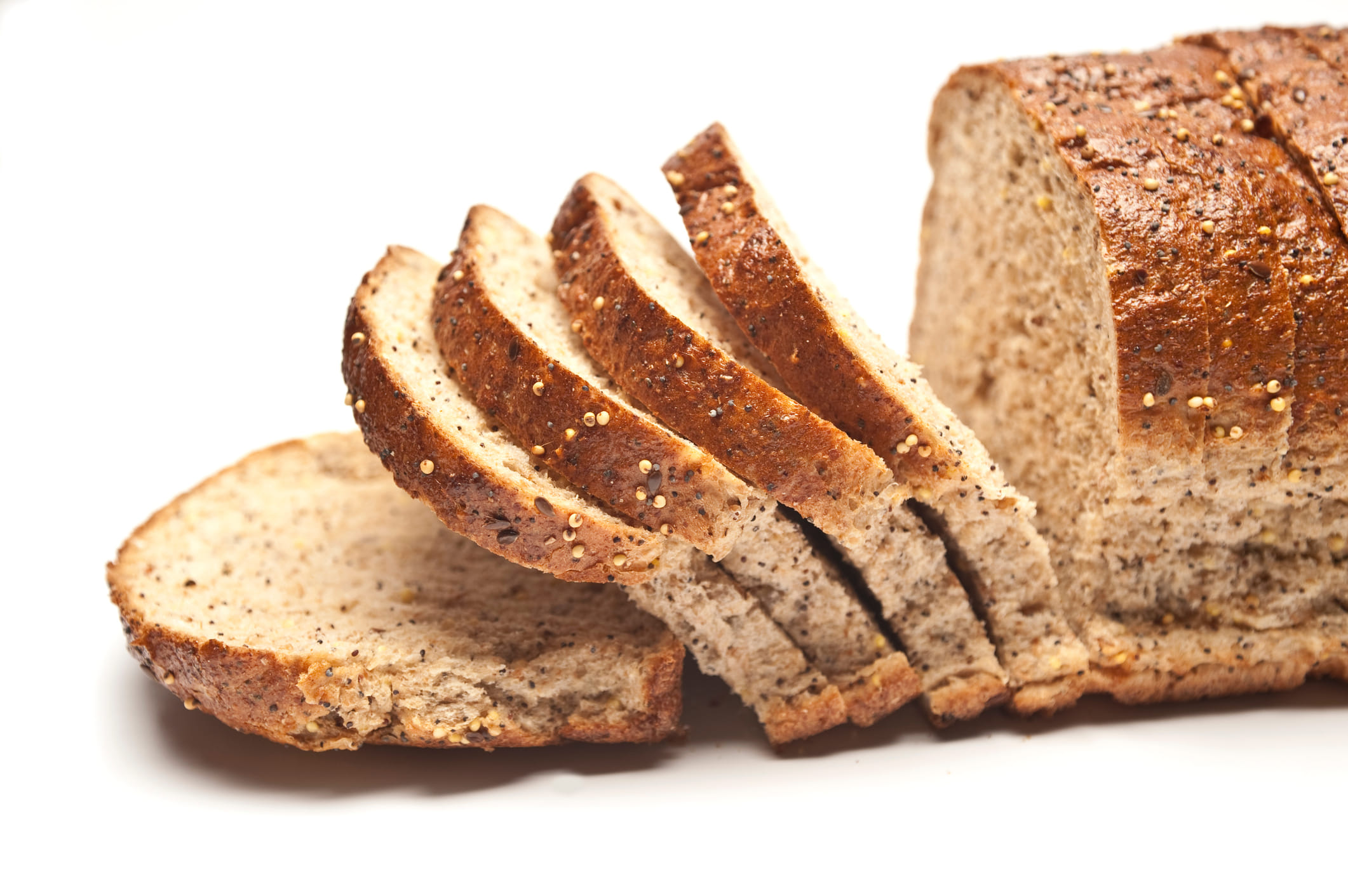 നിങ്ങളുടെ ബ്രെഡ് ഉണങ്ങിപോയെങ്കിൽ, അത് കളയുന്നതിന് പകരം, 10–15 സെക്കൻഡ് നേരം മൈക്രോവേവിൽ വച്ച് ചൂടാക്കുക. ആവി കൊള്ളിക്കുമ്പോൾ അത് വീണ്ടും മൃദുവാക്കുകയും രുചി നൽകുകയും ചെയ്യുന്നു. ഓരോ ഉപയോഗത്തിന് ശേഷവും ബ്രെഡ് പൊതിഞ്ഞ് സൂക്ഷിക്കാൻ മറക്കരുത്. 
