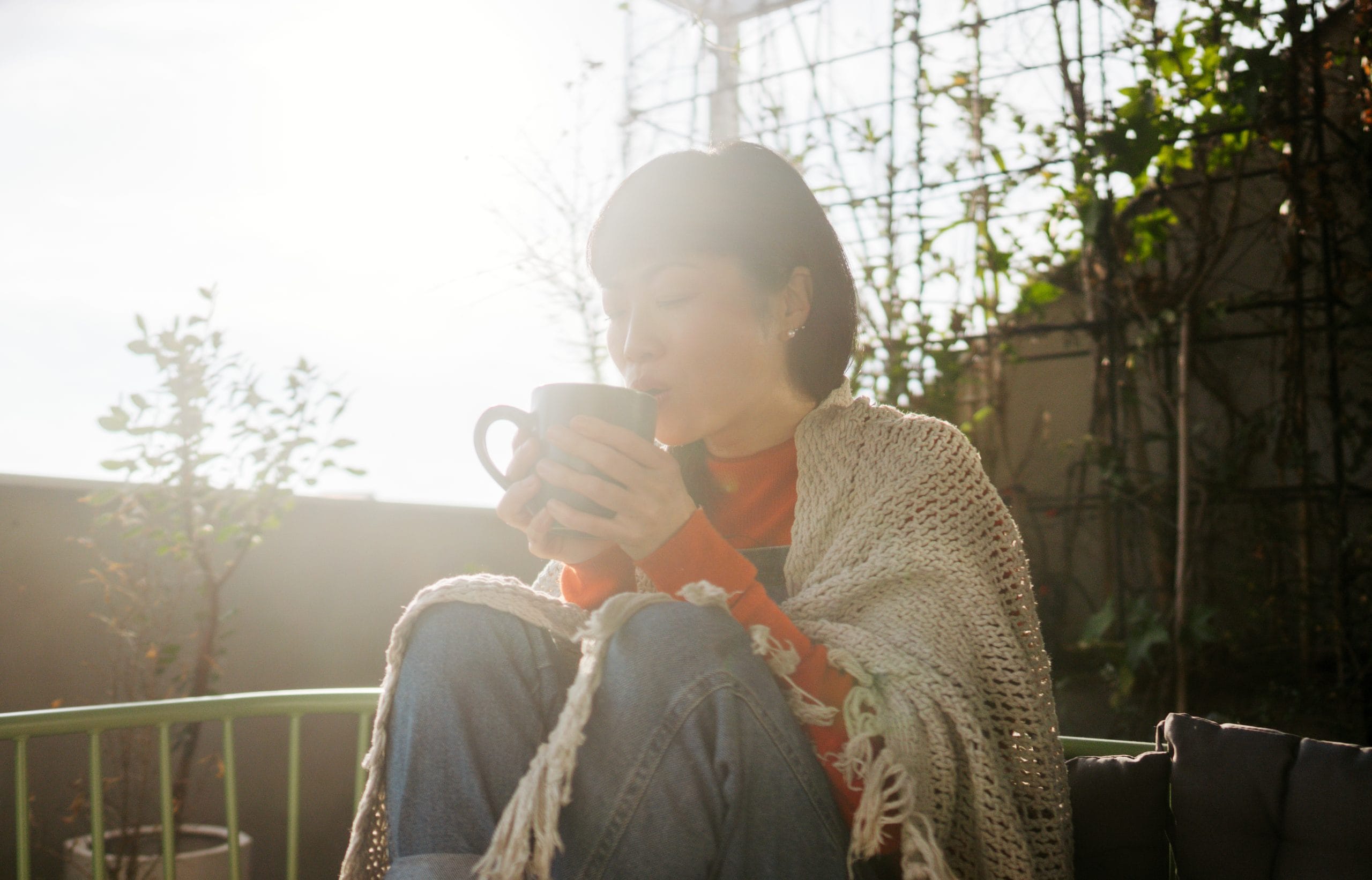 രാവിലെ എട്ടു മുതൽ വൈകിട്ട് അഞ്ചു വരെയുള്ള സൂര്യപ്രകാശത്തിലാണ് പഠനം നടത്തിയത്. കൃത്രിമ വെളിച്ചത്തെ പൂർണമായും മാറ്റിനിർത്തിയുള്ള പരീക്ഷണമാണ് നടന്നത്. 4.5 ദിവസത്തേക്ക് നടന്ന പഠനത്തിൽ അവർ മുമ്പ് പാലിച്ചിരുന്ന ഉറക്ക സമയം, ശാരീരിക പ്രവർത്തനങ്ങൾ, ഭക്ഷണക്രമം, പ്രമേഹ മരുന്നുകൾ എന്നിവയൊന്നും ഒഴിവാക്കിയിരുന്നില്ല.
