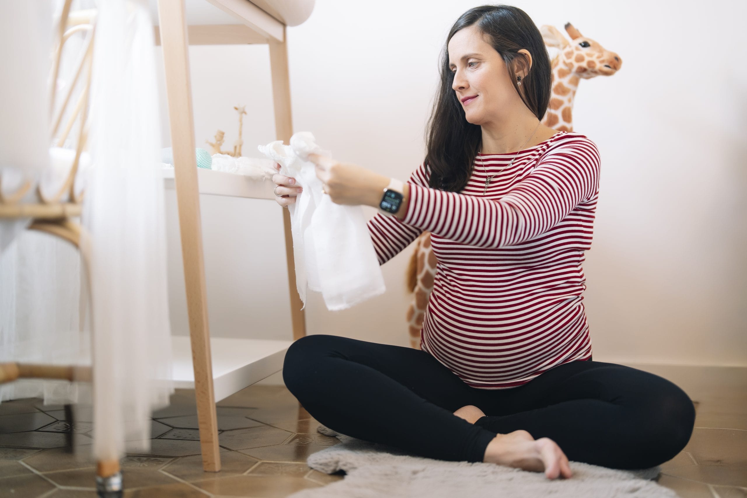 സെർവിക്സാണ് സെർവിക്കൽ മ്യൂക്കസ് ഉത്പാദിപ്പിക്കുന്നത്. ഇത് ബീജം അണ്ഡത്തിലേക്ക് സുരക്ഷിതമായി സഞ്ചരിക്കാൻ സഹായിക്കുന്നു. അണ്ഡോത്പാദന സമയത്ത്, ഈ മ്യൂക്കസ് ബീജ ചലനത്തിന് അനുയോജ്യമായ അന്തരീക്ഷം സൃഷ്ടിക്കുന്നു. എന്നിരുന്നാലും, അണുബാധകൾ, വീക്കം മറ്റെന്തെങ്കിലും പ്രശ്നങ്ങൾ കാരണം സെർവിക്സ് അനാരോഗ്യകരമാണെങ്കിൽ, അത് ബീജം അണ്ഡത്തിലെത്തുന്നത് ബുദ്ധിമുട്ടിലാക്കുന്നു.
