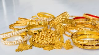 Railway Stocks: റെയില്‍ ഓഹരികള്‍ വാങ്ങിച്ചോ? ബജറ്റിന് മുമ്പ് ഇവ കുതിച്ചുകയറും