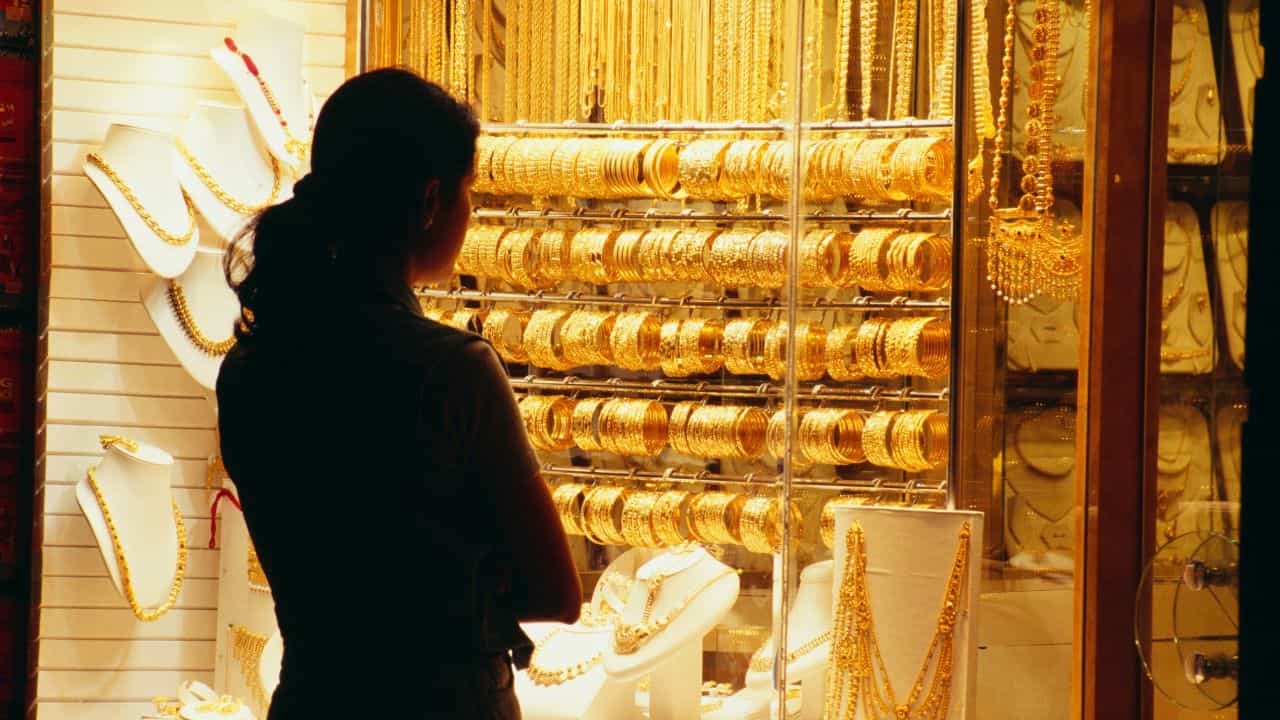 Kerala Gold Rate: സ്വര്‍ണവിലയില്‍ ആശ്വാസമില്ല; ട്രെന്‍ഡ് തുടര്‍ന്ന് പൊന്ന്, ലക്ഷത്തില്‍ തുടരും