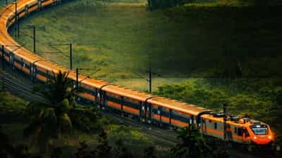 Thiruvananthapuram-Kannur high-speed line: ഇനി തിരുവനന്തപുരം-കണ്ണൂർ യാത്ര 3.15 മണിക്കൂറായി ചുരുങ്ങും, വേഗപാത യാഥാർഥ്യത്തിലേക്ക്