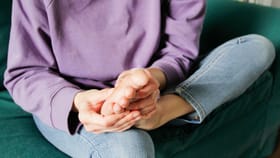 Leg Swelling: യാത്ര കഴിഞ്ഞുള്ള കാലുവേദനയും നീരും അകറ്റാം; ആശ്വാസം നൽകും ഈ രീതികൾ പരീക്ഷിക്കൂ...