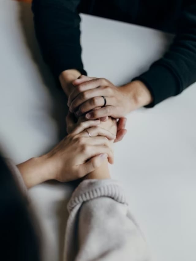 മാനസികാരോഗ്യം മെച്ചപ്പെടുത്താൻ പതിവാക്കേണ്ട ചില കാര്യങ്ങൾ