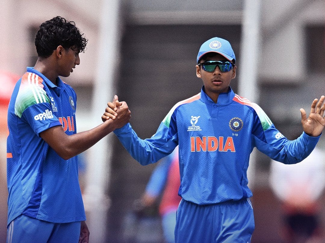 ഇക്കാര്യം ഗൗരവമായാണ് ബോർഡ് കണക്കാക്കുന്നത്. സ്പോർട്സ്മാൻഷിപ്പും ക്രിക്കറ്റിൻ്റെ മൂല്യവും ഉയർത്തിപ്പിടിക്കാനും എതിർ ടീമുകളുമായി സൗഹൃദവും പരസ്പര ബഹുമാനവും പുലർത്താനും പുലർത്താനും താരങ്ങൾക്ക് പ്രതിബദ്ധതയുണ്ടെന്നും ബിസിബി വാർത്താകുറിപ്പിൽ പറഞ്ഞു. 
