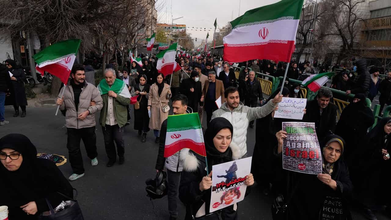 Iran Protest: കെട്ടടങ്ങാതെ കലാപത്തീ! ഇറാനില് മരണസംഖ്യ 3,000 കടന്നു? ഞെട്ടിക്കുന്ന വെളിപ്പെടുത്തല് Iran Protest: കെട്ടടങ്ങാതെ കലാപത്തീ! ഇറാനില് മരണസംഖ്യ 3,000 കടന്നു? ഞെട്ടിക്കുന്ന വെളിപ്പെടുത്തല്