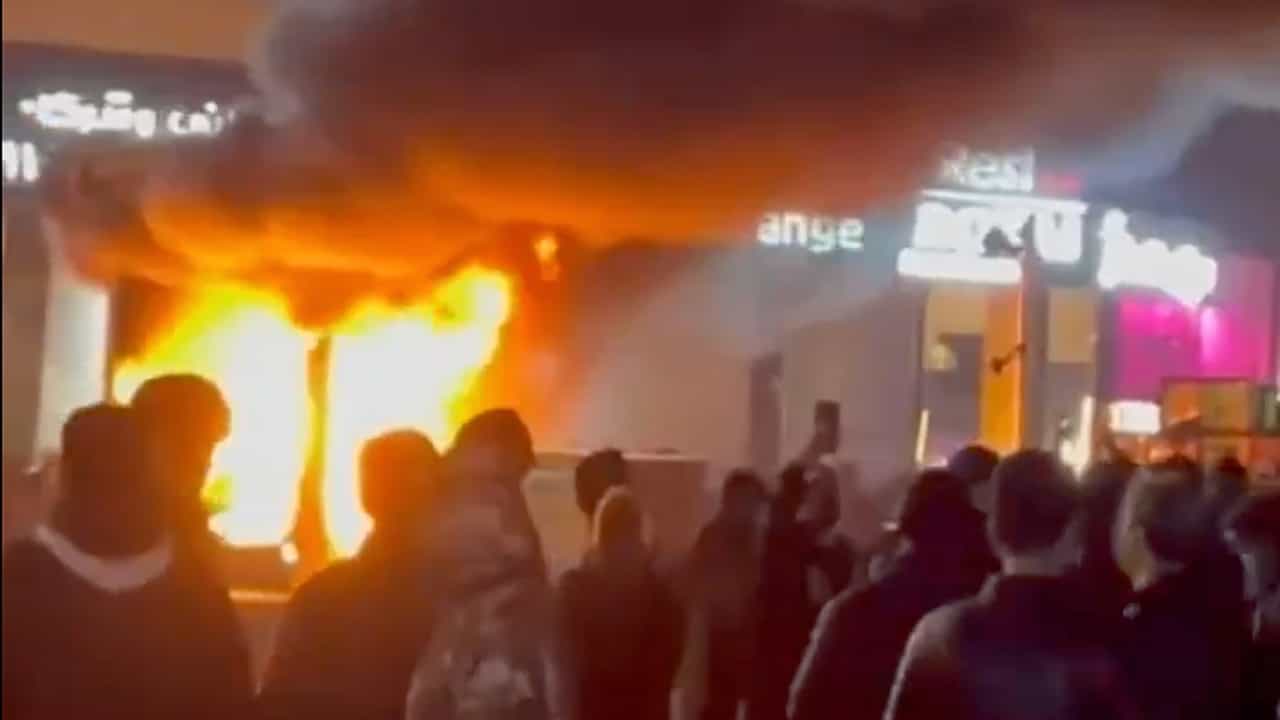 Iran Protest: ഇറാൻ ചോരക്കളമാകുന്നു! 12,000 പേർ കൊല്ലപ്പെട്ടു? ഞെട്ടിക്കുന്ന വിവരങ്ങൾ