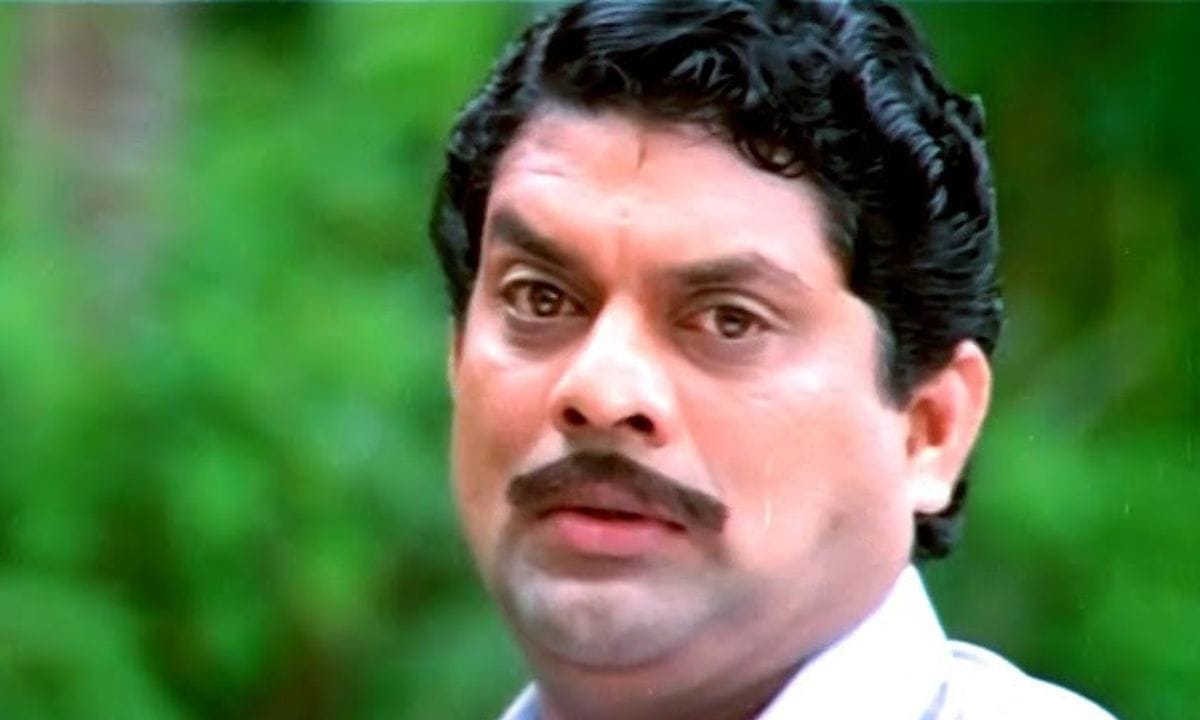 ലളിതമായ ശാരീരിക ചലനങ്ങളിലൂടെയും ശബ്ദ വ്യതിയാനങ്ങളിലൂടെയും അദ്ദേഹം സൃഷ്ടിച്ച ഹാസുരംഗങ്ങൾ മലയാളികളെ പൊട്ടിച്ചിരിപ്പിച്ചു. 1500ലധികം സിനിമകളിൽ അഭിനയിച്ച ഗിന്നസ് ബുക്കിൽ വരെ ഇടംപിടിച്ച മലയാളത്തിന്റെ അതുല്യപ്രതിഭ. ജഗദീഷ് കുമാറിന്റെ പല സിനിമകളും ഡയലോഗുകളും ഇന്നും മലയാളിക്ക് കാണാപ്പാഠമാണ്. നിത്യ ജീവിതത്തിൽ ഇന്നും നാം പല ഡയലോഗുകളും ഉപയോഗിക്കുന്നു.(PHOTO: YOUTUBE SCREENGRAB) 