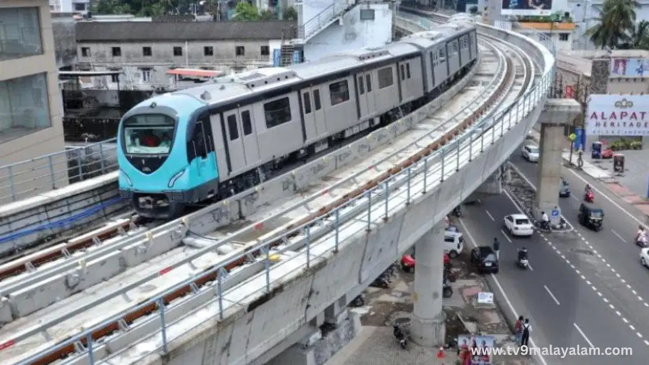 Kochi metro: റോക്കറ്റ് വേ​ഗത്തിൽ രണ്ടാം ഘട്ടപണികൾ... കൊച്ചി മെട്രോ മൂന്നാംഘട്ടത്തിന്റെ വിശദപദ്ധതി ഉടൻ