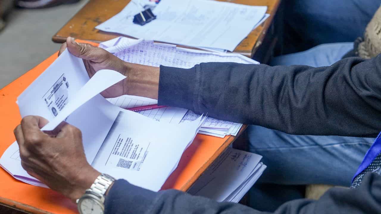 Kerala SIR: എസ്ഐആർ കരട് പട്ടികയിൽ പേരില്ലാത്തവർക്ക് ആശ്വാസം; രേഖകൾ സമർപ്പിക്കാൻ സമയം നീട്ടി