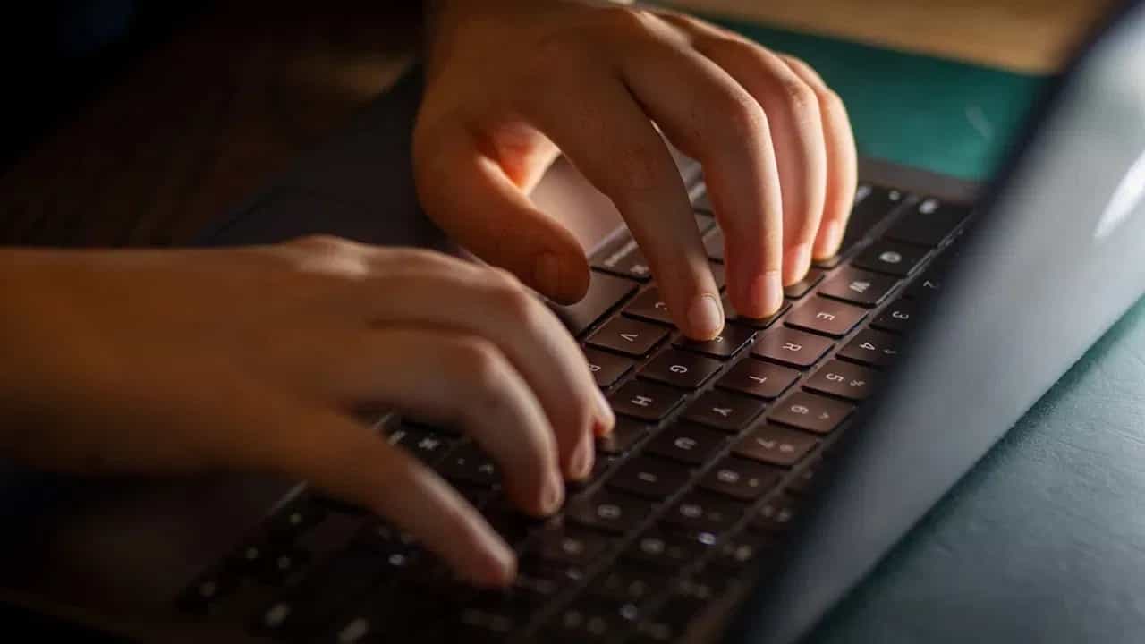 KEAM 2026: പ്ലസ് ടുവില്‍ കെമിസ്ട്രി പഠിക്കാത്തവര്‍ക്ക് അപേക്ഷിക്കാമോ? എഞ്ചിനീയറിങ് കോഴ്‌സുകള്‍ക്കു വേണ്ടത് ഈ യോഗ്യതകള്‍