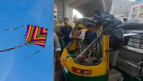 പട്ടത്തിൻ്റെ ചരട് കഴുത്തിൽ കുടുങ്ങി; മൂന്ന് പേർക്ക് ദാരുണാന്ത്യം