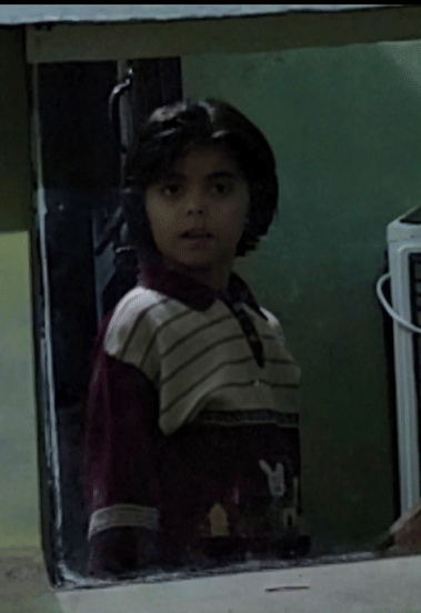 മാജിക് പ്ലാൻ നന്നായിരുന്നെങ്കിലും പിന്നിലുണ്ടായിരുന്ന കണ്ണാടി കാരണം ഇത് പരാജയപ്പെട്ടു. പക്ഷേ, വിഡിയോ വൈറലായി. പെൺകുട്ടിയുടെ മുഖത്തിന് വിരാട് കോലിയുടെ കുട്ടിക്കാല ചിത്രങ്ങളുമായുള്ള അസാധാരണമായ സാമ്യമാണ് സമൂഹമാധ്യമങ്ങൾ തിരിച്ചറിഞ്ഞ് ചൂണ്ടിക്കാട്ടിയത്. 
