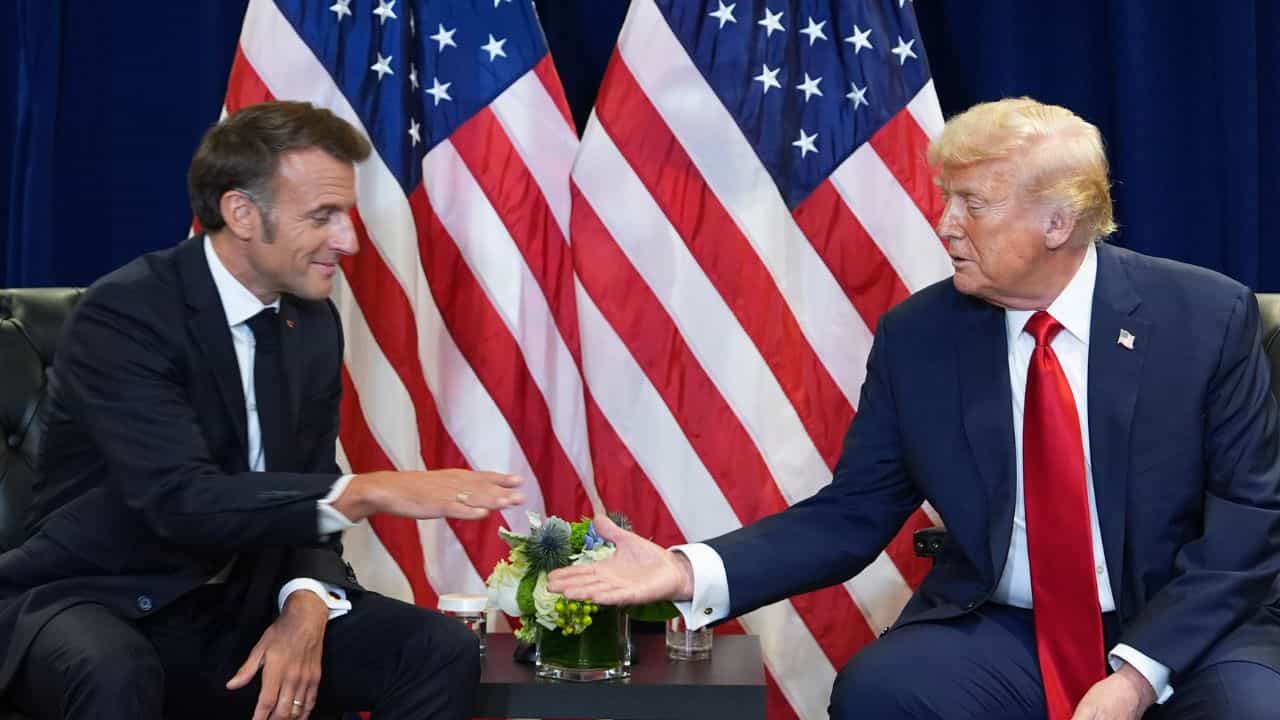 Donald Trump: ഫ്രാന്സിന് 200% താരിഫ്; മാക്രോണിനും ട്രംപിന്റെ ഭീഷണി Donald Trump: ഫ്രാന്സിന് 200% താരിഫ്; മാക്രോണിനും ട്രംപിന്റെ ഭീഷണി