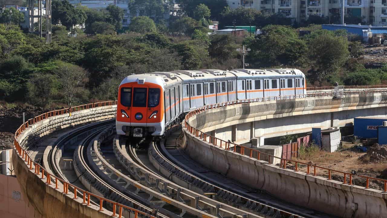 Thiruvananthapuram Metro: തിരുവനന്തപുരം മെട്രോ യാഥാര്ഥ്യത്തിലേക്ക്; അലൈന്മെന്റില് മാറ്റമില്ല Thiruvananthapuram Metro: തിരുവനന്തപുരം മെട്രോ യാഥാര്ഥ്യത്തിലേക്ക്; അലൈന്മെന്റില് മാറ്റമില്ല