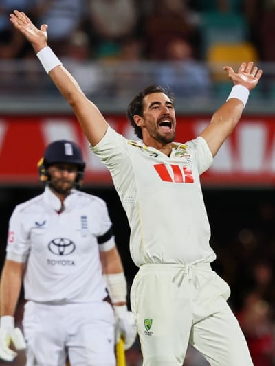 അശ്വിനെ മറികടന്ന് മിച്ചൽ സ്റ്റാർക്കിൻ്റെ റെക്കോർഡ് നേട്ടം