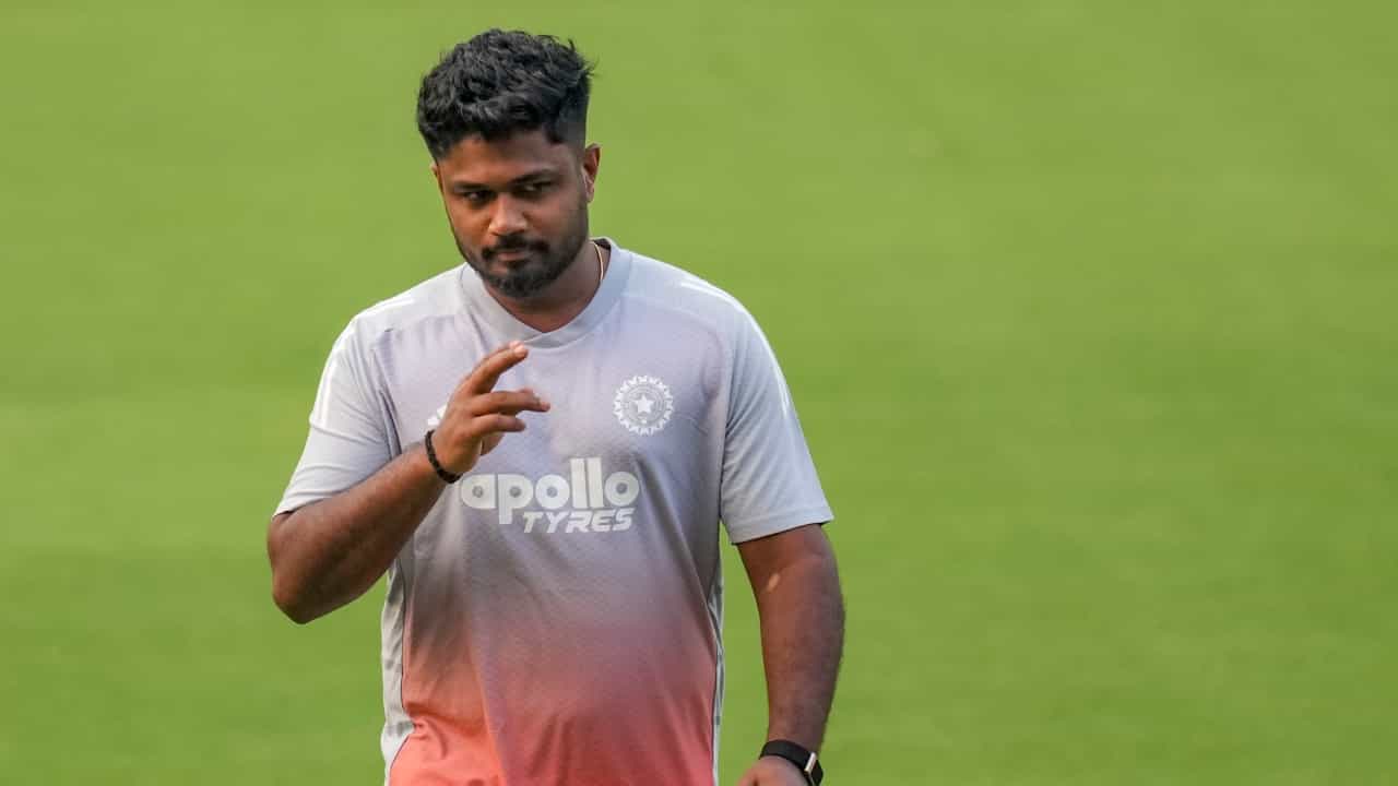 Sanju Samson: സഞ്ജുവിന് ഫോം വീണ്ടെടുക്കാൻ ഒരു നിമിഷം മതി; താരം ഉടൻ ഫോമിലെത്തുമെന്നതിൽ സംശയമില്ലെന്ന് ബൗളിംഗ് പരിശീലകൻ