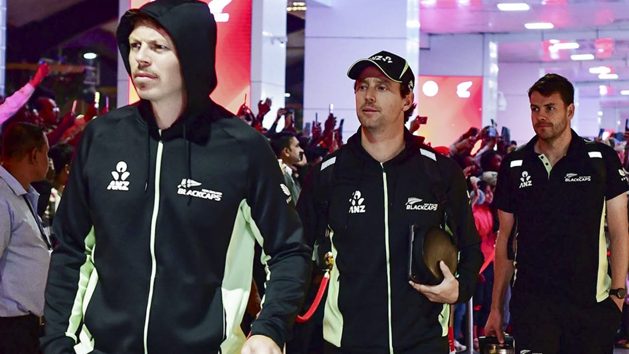 ഇതിനായി വന്‍ മാറ്റങ്ങളാണ് ന്യൂസിലന്‍ഡ് വരുത്തിയിരിക്കുന്നത്. നാല് താരങ്ങളെയാണ് പുതിയതായി ടീമില്‍ ഉള്‍പ്പെടുത്തിയത്. ജിമ്മി നീഷാം, ലോക്കി ഫെര്‍ഗൂസണ്‍, ടിം സീഫെര്‍ട്ട്, ഫിന്‍ അലന്‍ എന്നിവരെയാണ് പുതിയതായി ഉള്‍പ്പെടുത്തിയത് (Image Credits: PTI).