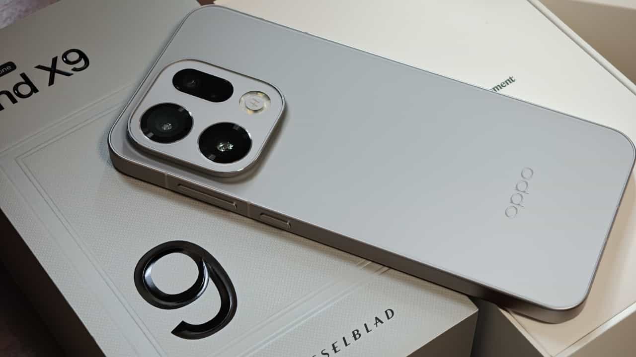 Oppo Find X9s: കോമ്പാക്ട് ഫ്ലാഗ്ഷിപ്പ് ഫോണിൻ്റെ പാതയിലേക്ക് ഓപ്പോയും; ഓപ്പോ ഫൈൻഡ് എക്സ്9 ഇന്ത്യയിലും Oppo Find X9s: കോമ്പാക്ട് ഫ്ലാഗ്ഷിപ്പ് ഫോണിൻ്റെ പാതയിലേക്ക് ഓപ്പോയും; ഓപ്പോ ഫൈൻഡ് എക്സ്9 ഇന്ത്യയിലും