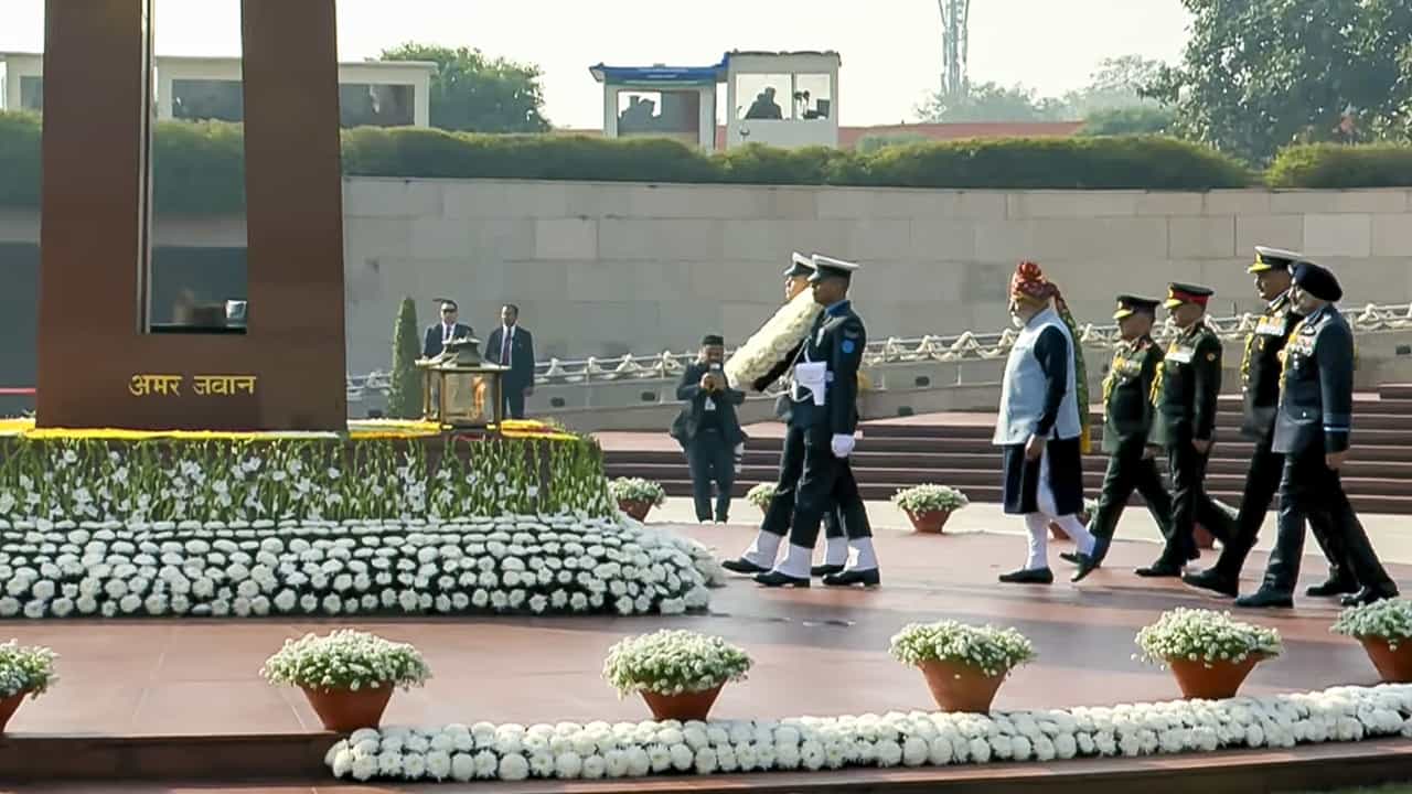 Republic Day 2026: ഇന്ദ്രപ്രസ്ഥത്തില്‍ വിസ്മയക്കാഴ്ചകള്‍; ആഘോഷ നിറവില്‍ രാജ്യം