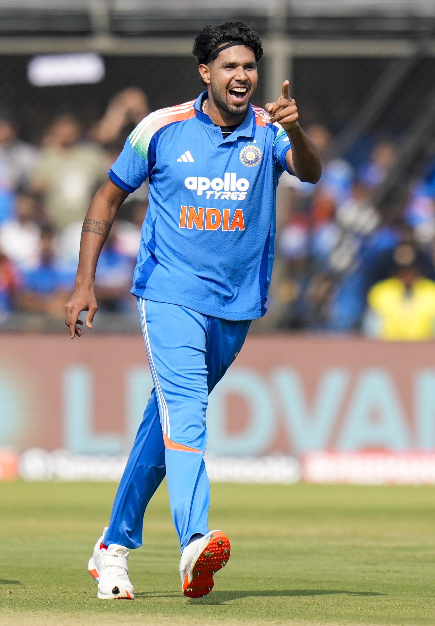 ന്യൂസീലൻഡിനെതിരെ നടന്ന മൂന്നാം ഏകദിനത്തിൽ ഹർഷിത് റാണ ഈ ഓൾറൗണ്ടർ ടാഗിനോട് ആദ്യമായി നീതിപുലർത്തി. ഡെവോൺ കോൺവെ, വിൽ യങ് എന്നിവരടക്കം മൂന്ന് പേരെ പുറത്താക്കിയ ഹർഷിത് തൻ്റെ ആദ്യ ഏകദിന ഫിഫ്റ്റിയും ഈ മത്സരത്തിൽ അടിച്ചെടുത്തു.
