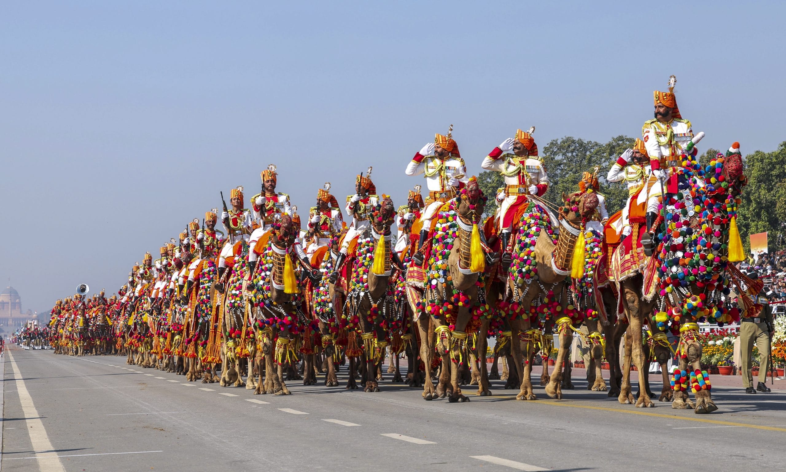 ആറ് സ്ഥലങ്ങളിലായാണ് ഡൽഹിയിൽ ടിക്കറ്റ് വിൽക്കുന്നതിനായി കൗണ്ടറുകൾ സജ്ജീകരിച്ചിരിക്കുന്നത്. സേനാ ഭവൻ, ശാസ്ത്രി ഭവൻ, ജന്തർ മന്തർ, രാജീവ് ചൗക്ക് മെട്രോ സ്റ്റേഷൻ, കശ്മീരി ഗേറ്റ് മെട്രോ സ്റ്റേഷൻ എന്നിവടങ്ങളിലാണ് ടിക്കറ്റ് കൗണ്ടർ സ്ഥാപിച്ചിരിക്കുന്നത്. ജനുവരി 14 വരെ രാവിലെ 10 മുതൽ ഉച്ചയ്ക്ക് ഒന്ന് വരെയും ഉച്ചയ്ക്ക് രണ്ട് മുതൽ വൈകുന്നേരം അഞ്ച് വരെയും മാത്രമെ ഈ കൗണ്ടറുകൾ പ്രവർത്തിക്കൂ. 
