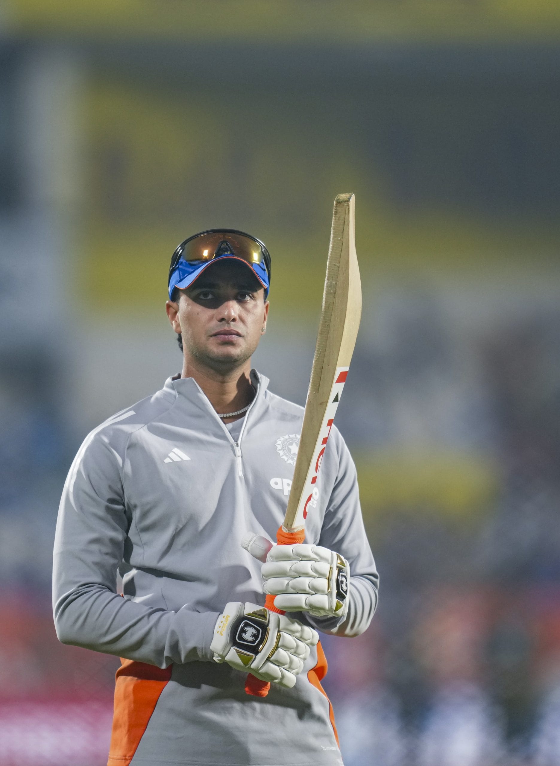 ഈ മാസം 28ന് നടന്ന നാലാം ടി20യിൽ ഇന്നിംഗ്സിലെ ആദ്യ പന്തിൽ തന്നെ അഭിഷേക് ശർമ്മ ഗോൾഡൻ ഡക്കായിരുന്നു. മാറ്റ് ഹെൻറിയെ ക്രീസ് വിട്ടിറങ്ങി ബൗണ്ടറിയിലേക്ക് പായിക്കാനുള്ള ശ്രമത്തിനിടെ താരം ഡെവോൺ കോൺവെയുടെ കൈകളിൽ ഒതുങ്ങുകയായിരുന്നു. 
