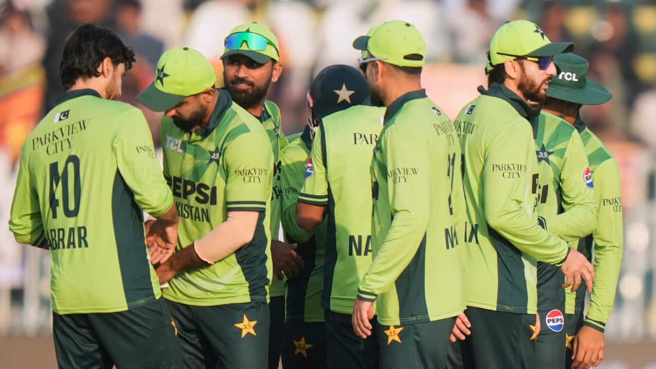 T20 World Cup 2026: ടി20 ലോകകപ്പിൽ ഇന്ത്യക്കെതിരായ മത്സരം ബഹിഷ്കരിക്കാനൊരുങ്ങി പാകിസ്താൻ; റിപ്പോർട്ട് T20 World Cup 2026: ടി20 ലോകകപ്പിൽ ഇന്ത്യക്കെതിരായ മത്സരം ബഹിഷ്കരിക്കാനൊരുങ്ങി പാകിസ്താൻ; റിപ്പോർട്ട്