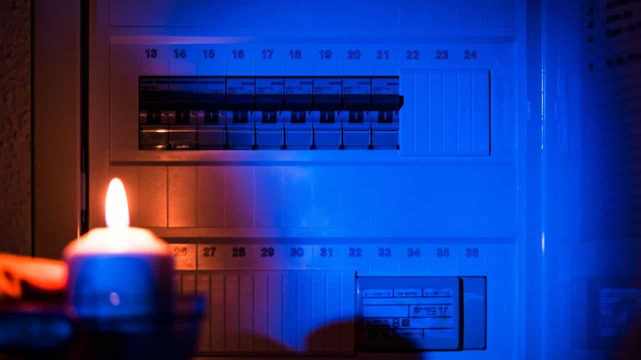 Bengaluru Power Cut: ബെംഗളൂരുവില്‍ 8 മണിക്കൂര്‍ പവര്‍കട്ട്; എല്ലാ മേഖലകള്‍ക്കും ബാധകം