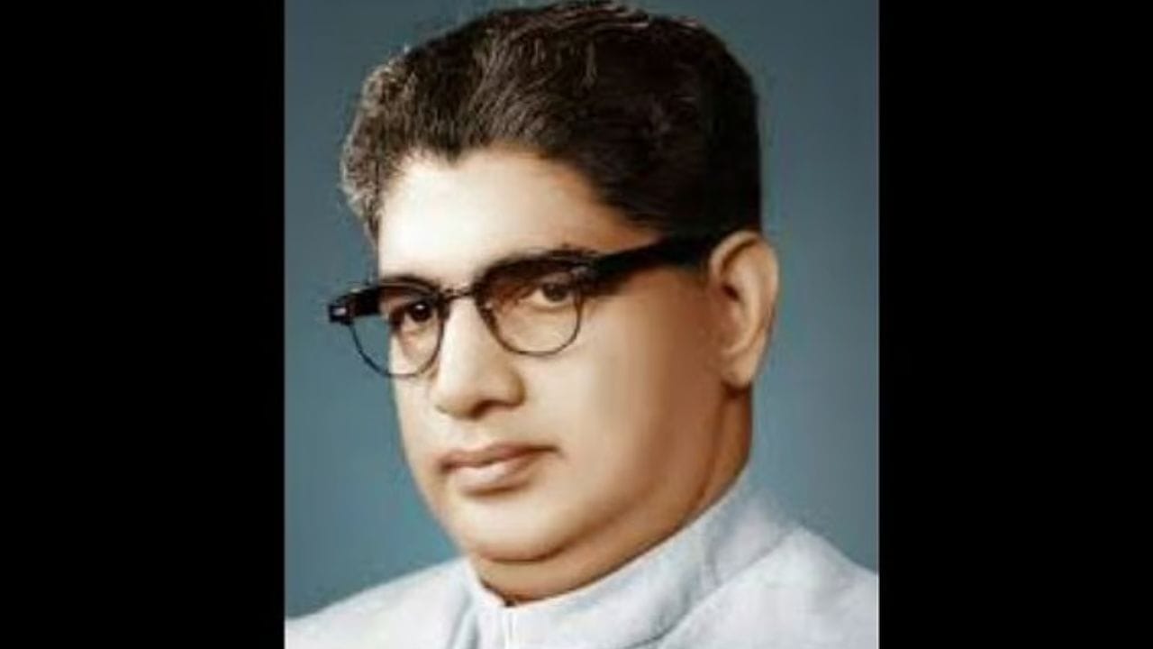 കെ എം മാണിക്കും തോമസ് ഐസക്കിനും ശേഷം ഏറ്റവും കൂടുതൽ തവണ ബജറ്റ് അവതരിപ്പിച്ചിട്ടുള്ളത് മുൻ മുഖ്യമന്ത്രി ആർ ശങ്കറും സിപിഎം നേതാവ് ടി ശിവദാസ മേനോനുമാണ്. ഇരുവരും ആറ് തവണയാണ് ബജറ്റ് അവതരിപ്പിച്ചിട്ടുള്ളത്. ഇവരുടെ പേരിനൊപ്പം നാളെ കെ എൻ ബാലഗോപാലിൻ്റെ പേരും ചേർക്കപ്പെടും.