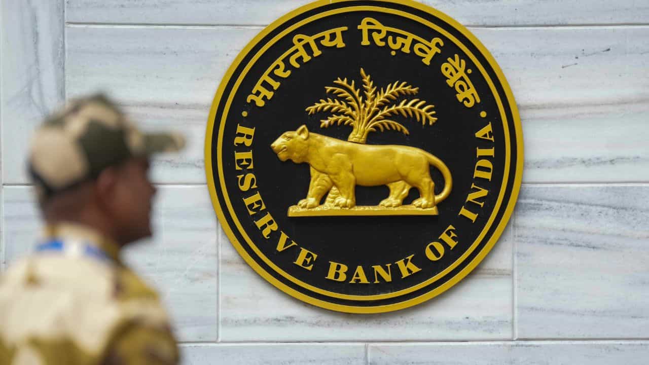 RBI Recruitment 2026: ആർബിഐയിൽ ഇതാ വമ്പൻ അവസരം; നിങ്ങൾക്കും അപേക്ഷിക്കാം ഇപ്പോൾ തന്നെ