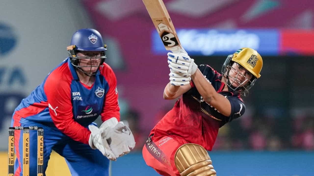 WPL 2026: തുടർച്ചയായ നാലാം ജയവുമായി ബെംഗളൂരു; മൂന്നാം പരാജയത്തിലേക്ക് വീണ് ഡൽഹി