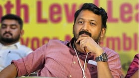 'കുഞ്ഞുണ്ടായാല്‍ വീട്ടില്‍ വിവാഹത്തിന് സമ്മതിക്കും'