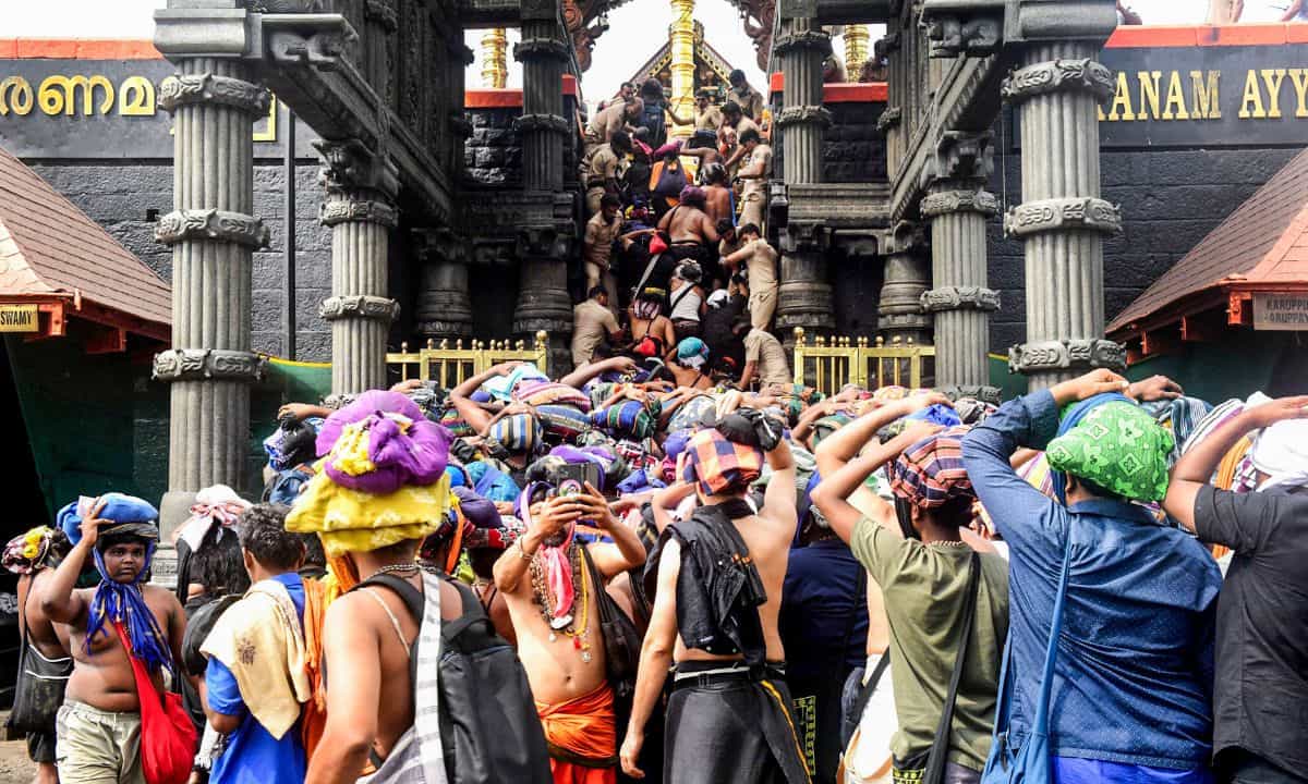 Sabarimala Gold Scam: മകരവിളക്ക് ദിനത്തിൽ ശബരിമലയിൽ സംരക്ഷണ ദീപം തെളിയിക്കണം; സ്വർണമോഷണത്തിൽ പ്രതിഷേധം ശക്തമാക്കാൻ ബിജെപി Sabarimala Gold Scam: മകരവിളക്ക് ദിനത്തിൽ ശബരിമലയിൽ സംരക്ഷണ ദീപം തെളിയിക്കണം; സ്വർണമോഷണത്തിൽ പ്രതിഷേധം ശക്തമാക്കാൻ ബിജെപി
