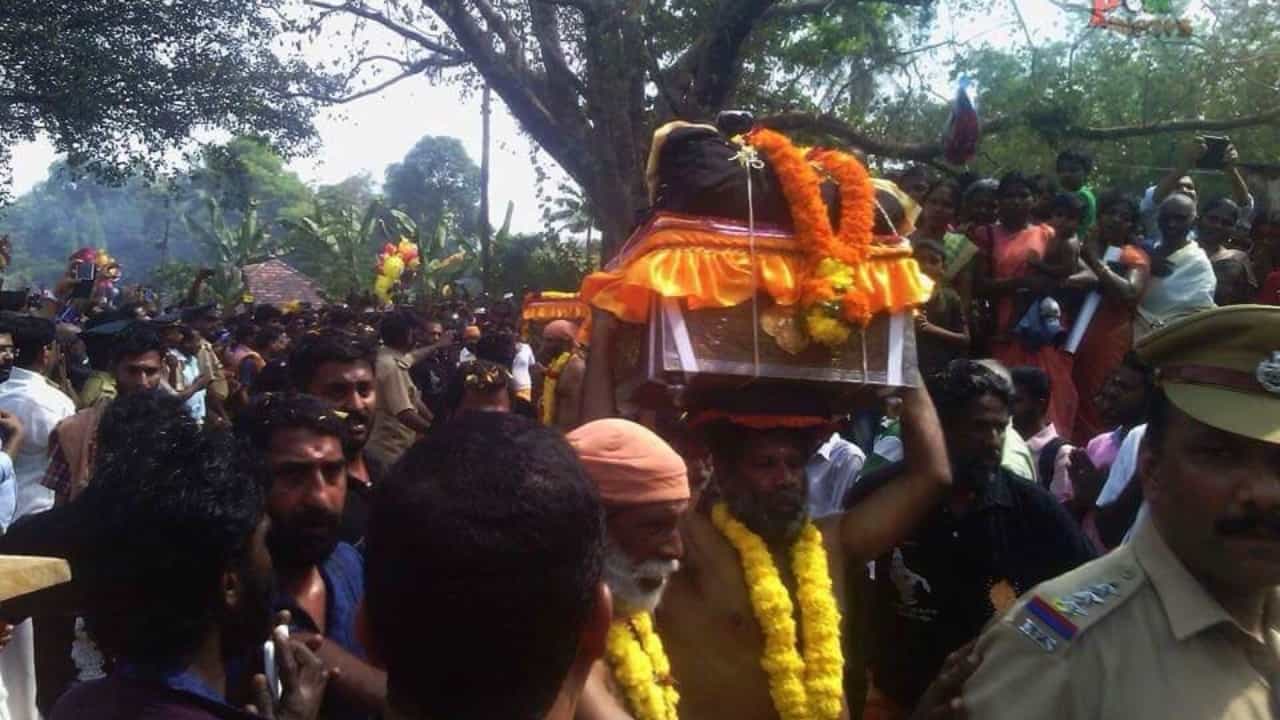 Sabarimala: തിരുവാഭരണ ഘോഷയാത്ര ഇന്ന്; ഉച്ചയ്ക്ക് ഒരു മണിക്ക് പുറപ്പെടും