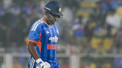 Sanju Samson: സ്ഥാനം ഉറപ്പിച്ച് ഇഷാന്‍, തിരിച്ചുവരവിനൊരുങ്ങി തിലക്; സഞ്ജു സാംസണ്‍ പുറത്തേക്ക്?