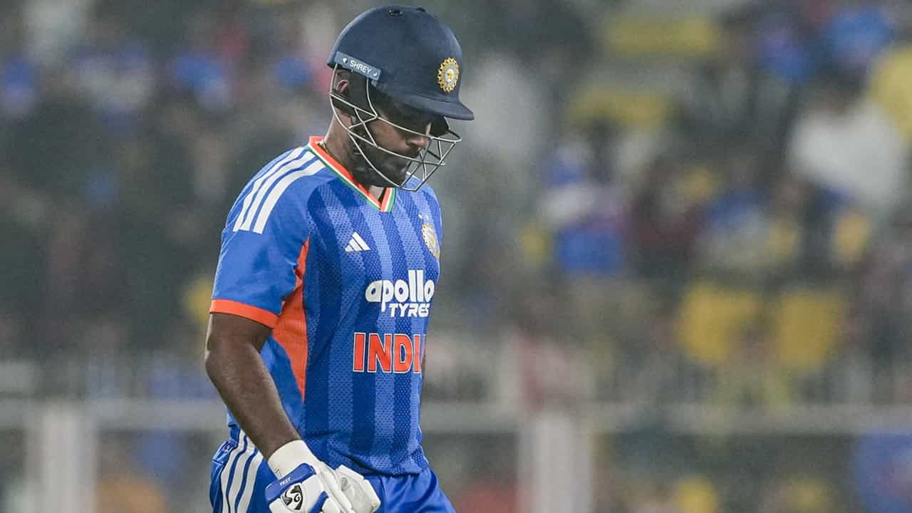 Sanju Samson: സ്ഥാനം ഉറപ്പിച്ച് ഇഷാന്, തിരിച്ചുവരവിനൊരുങ്ങി തിലക്; സഞ്ജു സാംസണ് പുറത്തേക്ക്? Sanju Samson: സ്ഥാനം ഉറപ്പിച്ച് ഇഷാന്, തിരിച്ചുവരവിനൊരുങ്ങി തിലക്; സഞ്ജു സാംസണ് പുറത്തേക്ക്?