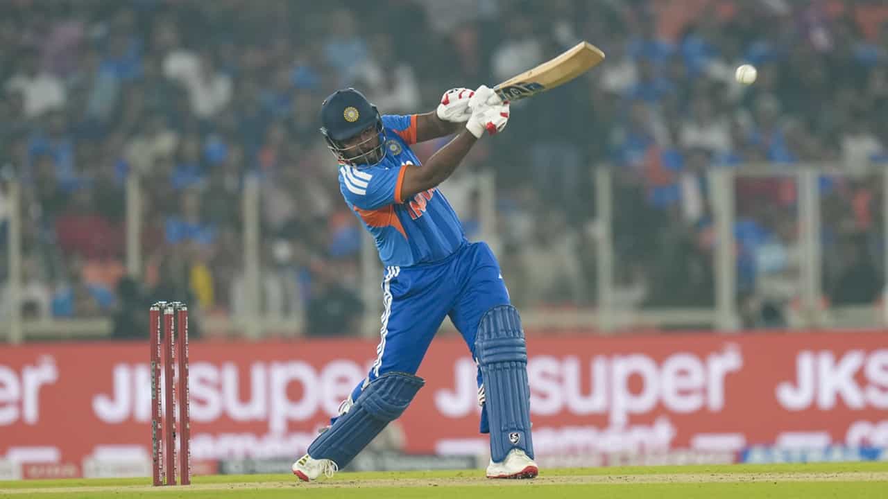 Sanju Samson: സഞ്ജു സാംസൺ വേഗത്തിൽ കളിക്കും, പക്ഷേ സ്ഥിരത പുലർത്തണമെന്നില്ല; മുന്‍ താരത്തിന്റെ നിരീക്ഷണം