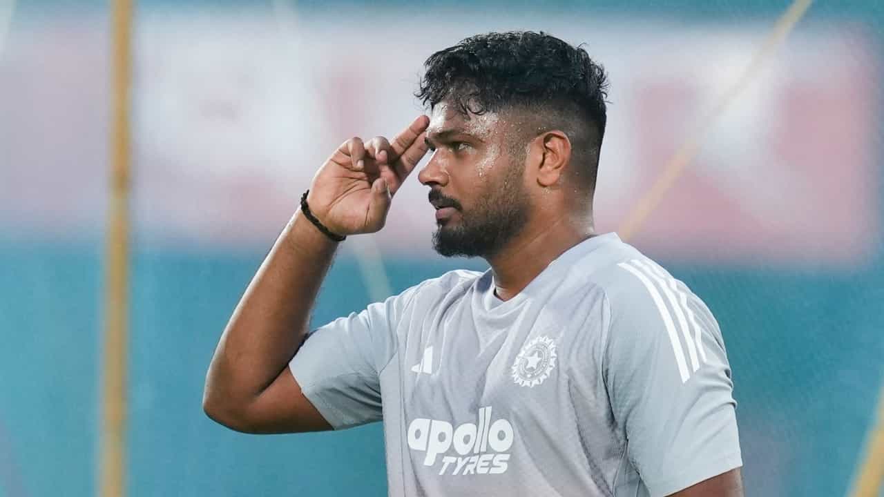 Sanju Samson: തിരുവനന്തപുരത്തും പരാജിതനായി സഞ്ജു; നേടിയത് വെറും 6 റൺസ് Sanju Samson: തിരുവനന്തപുരത്തും പരാജിതനായി സഞ്ജു; നേടിയത് വെറും 6 റൺസ്